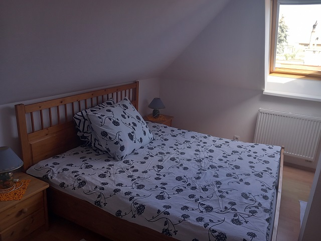 Sypialnia z łóżkiem podwójnym